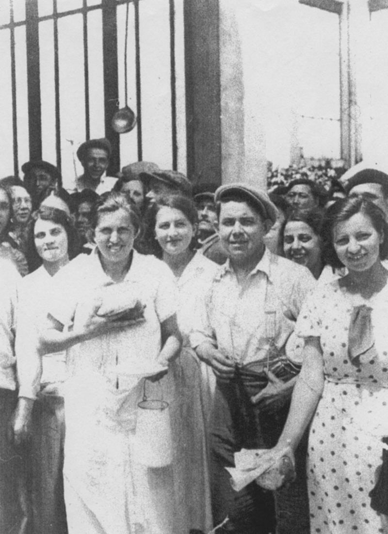Vaulx en Velin usine 1936 la greve du textile se terminera t elle